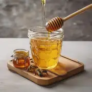 为什么要将水倒入蜂蜜中并混合呢?